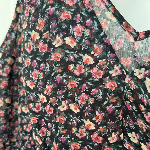 American Eagle Outfitters Floral Ruffled Tank Top - Picture 7 of 11